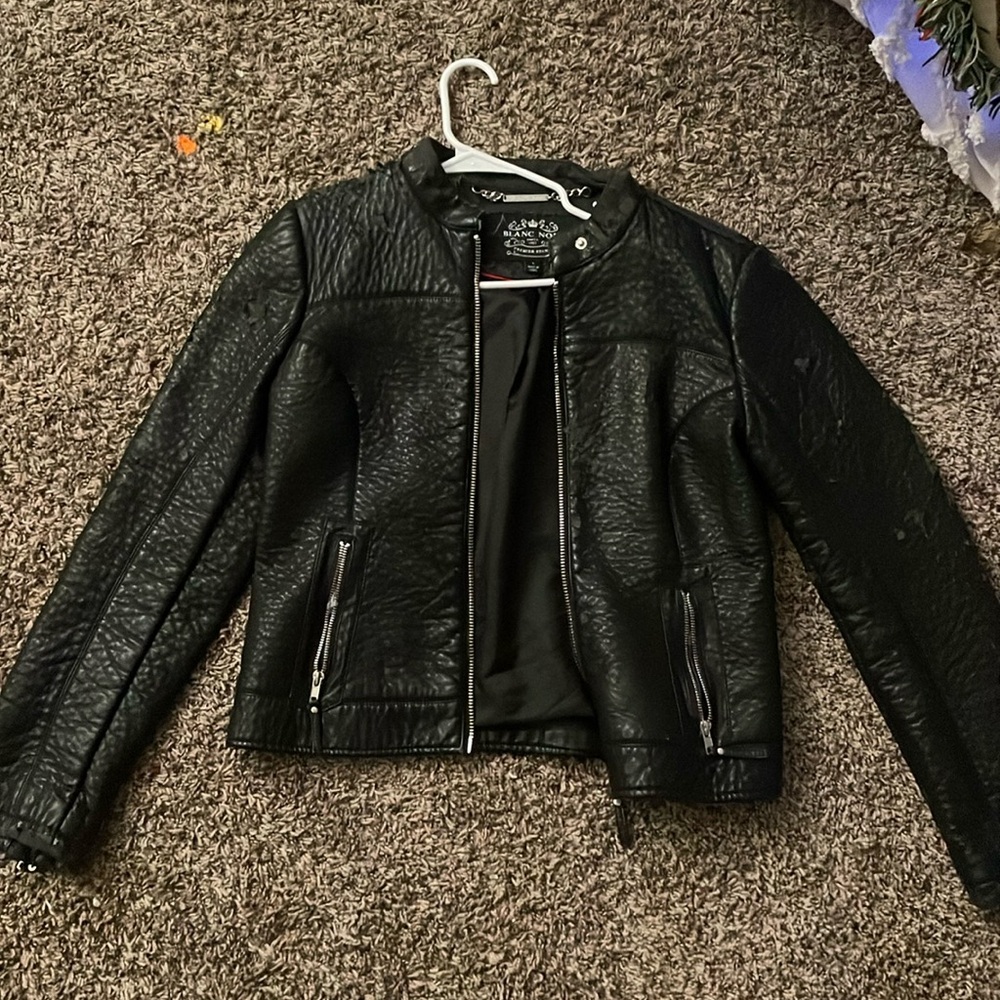 Size large but fits me( size small) so well and cute !